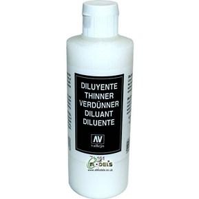 Vallejo Auxiliary Products: Thinner (200ml)